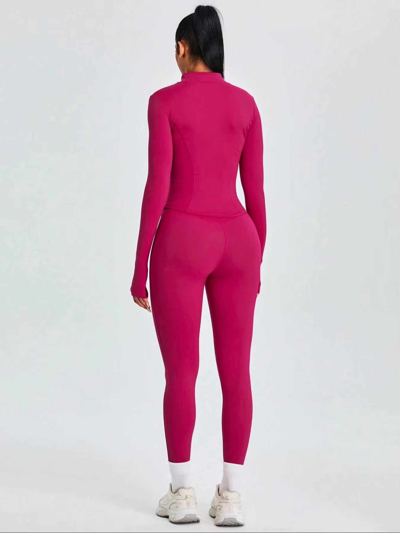 Chic et Sportive : L'ensemble Qui Sublime Ta Silhouette